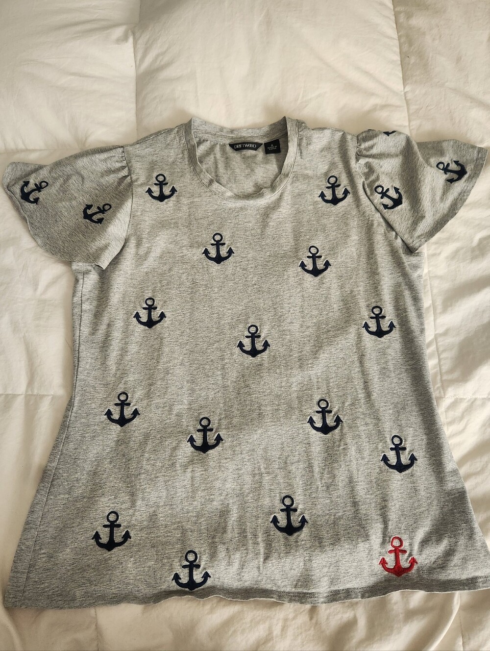 Driftwood Top Anchor Embroidery Size Small Nautical